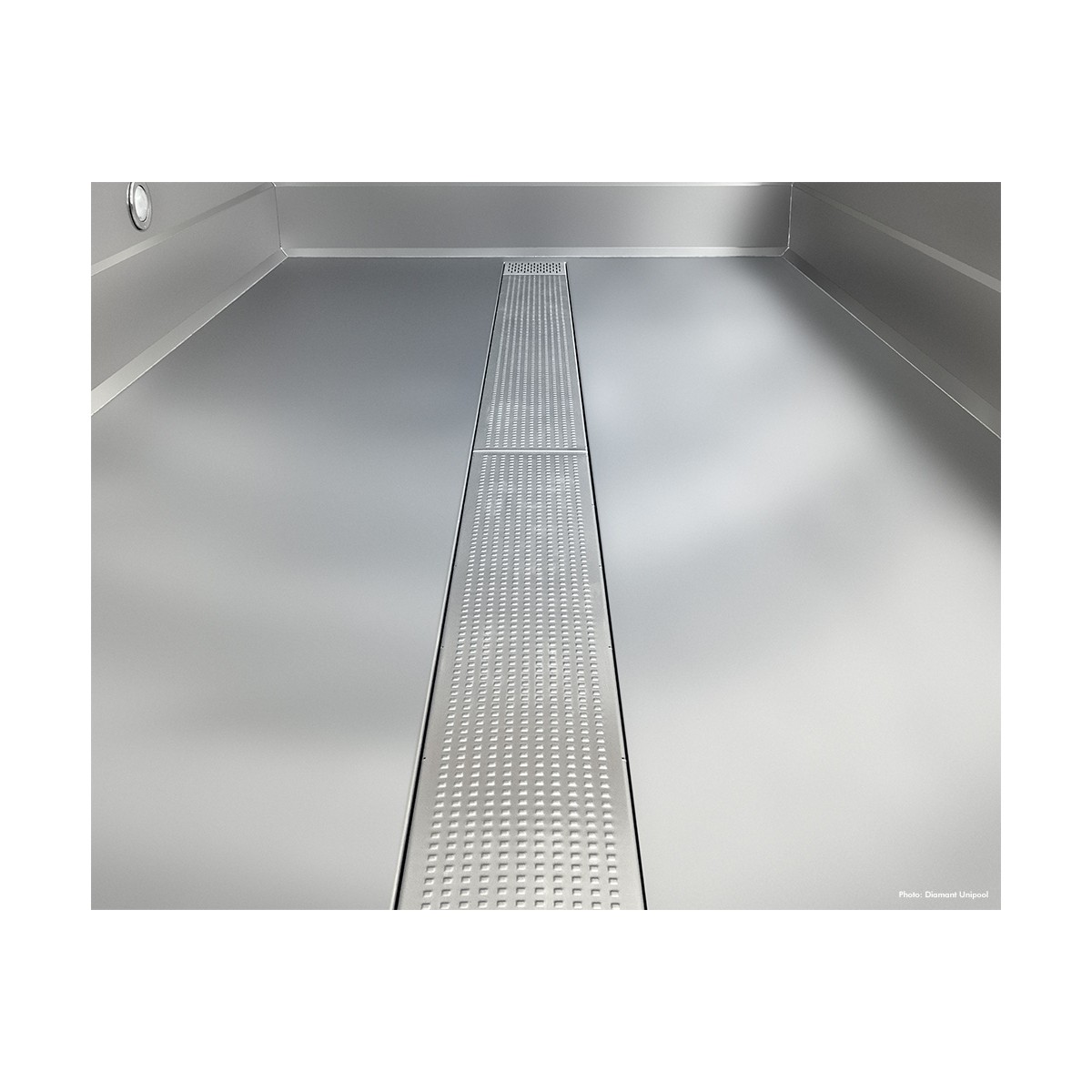 Bodenrinne für Trend VAline Überlaufpool 8 x 3 m |